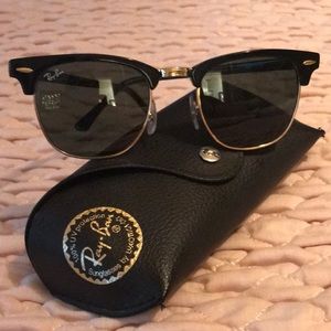 Ray-Ban Clubmaster Classic Sunnies 😎